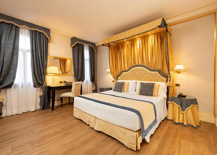 Hotel A La Commedia